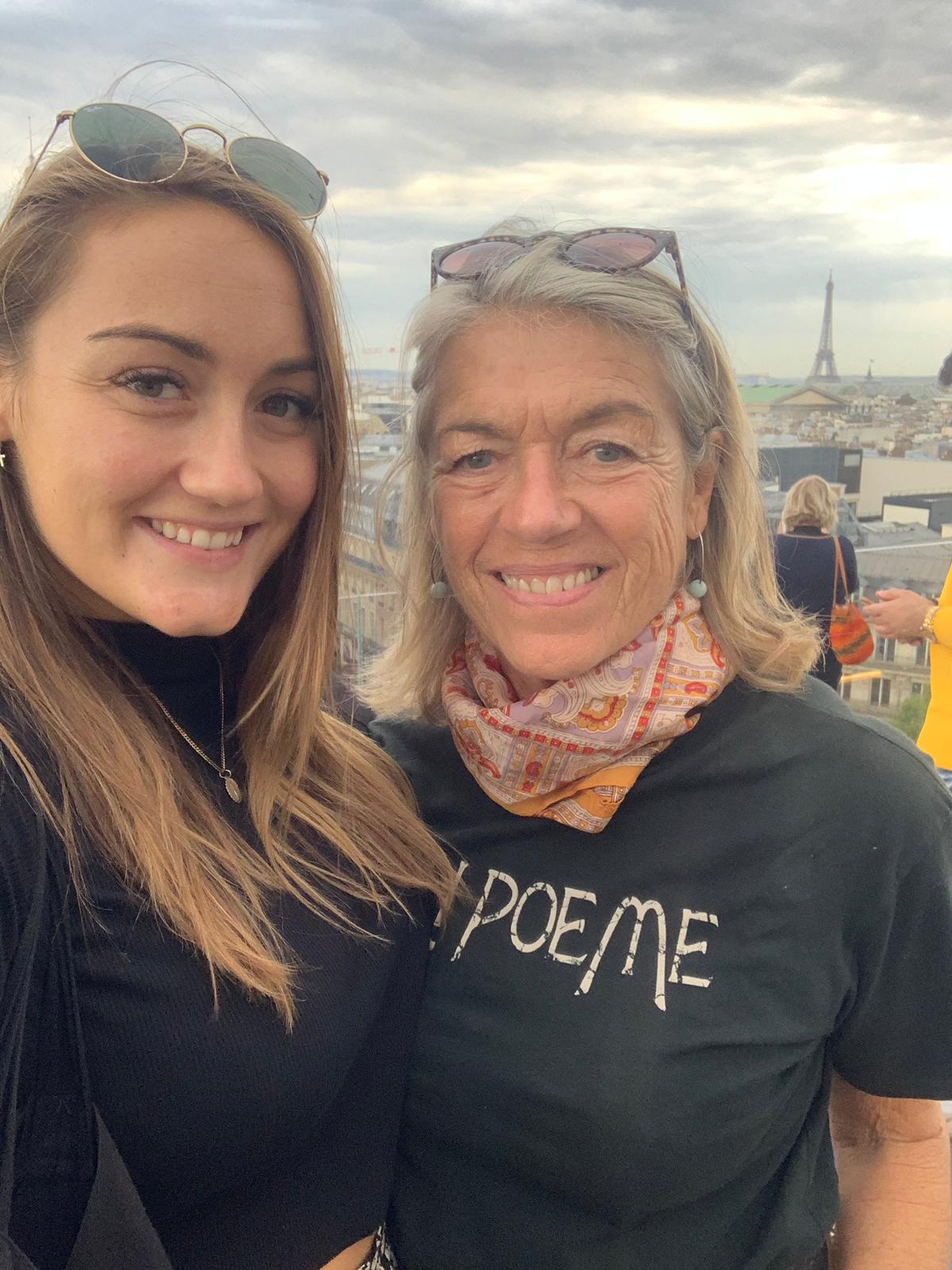 Hello lovely goldsmiths! This is third message I’ve tried to post, so hope this one sends! Hope to see you later at mels concert! What a lovely idea, just hope she doesn’t get us joining in. We all know how bossy she can be! Lots of love to you all and of course Claire from Ambra and I. Xxx